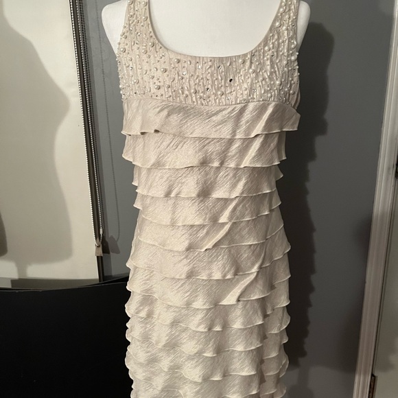 JESSICA HOWARD~ IVORY DRESS SIZE 12 PETITE - Picture 2 of 11